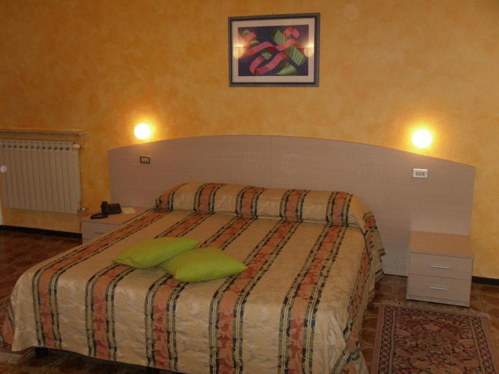 Hotel Centrale San Pellegrino Terme Kültér fotó